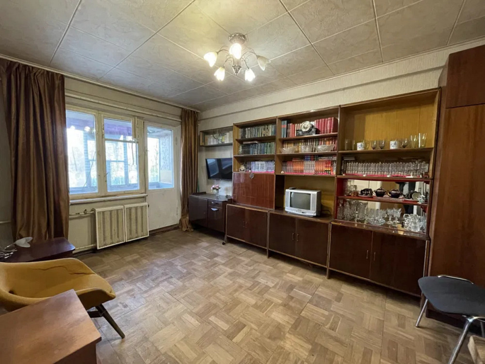 Продаж Квартира 1-кімнатна, 4/5 поверх на Чорних Запорожців, 9А Київ - фото 1