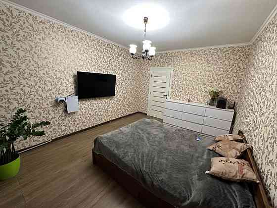 Продаж Квартира 2-кімнатна, 14/18 поверх на Михайла Гришка, 10 Киев