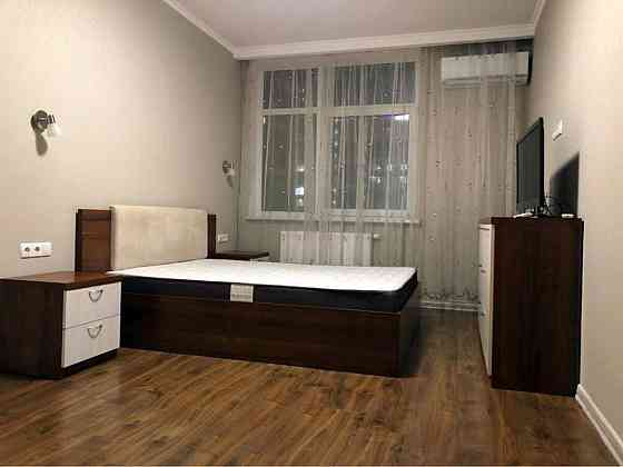 Оренда Квартира 1-кімнатна, 8/16 поверх на проспект Європейського союзу, 45 Київ