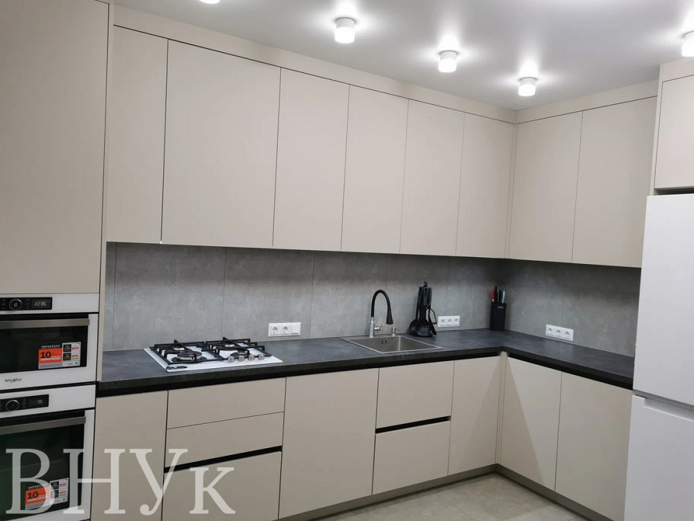 Продаж Квартира 2-кімнатна, 9/10 поверх на вул. Залізнична L'viv - photo 1