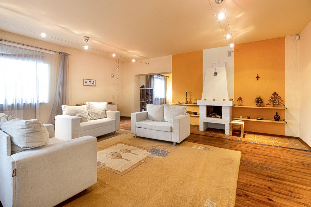 Продаж 3-поверховий Будинок з ділянкою 11 сот 374 кв.м 4 кімн. на Шевченка вул. Малечковичи - изображение 1