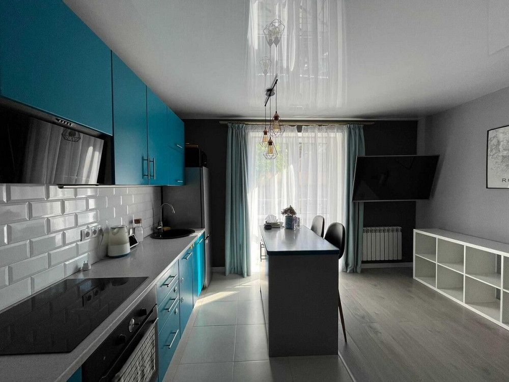 Оренда Квартира 2-кімнатна, 2/8 поверх на вул. Гетьманська, 1А Киев - изображение 1