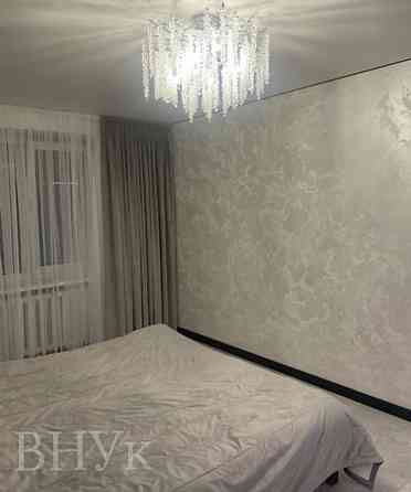 Продаж Квартира 4-кімнатна, 10/10 поверх на Стельмаха Вінниця