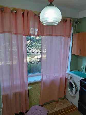 Оренда Квартира 1-кімнатна, 1/5 поверх на пр. Воскресенський (Перова), 4 Киев