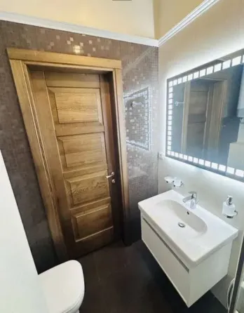 Продаж 3к Квартира 101 кв.м АРМЕЙСКАЯ Одеса