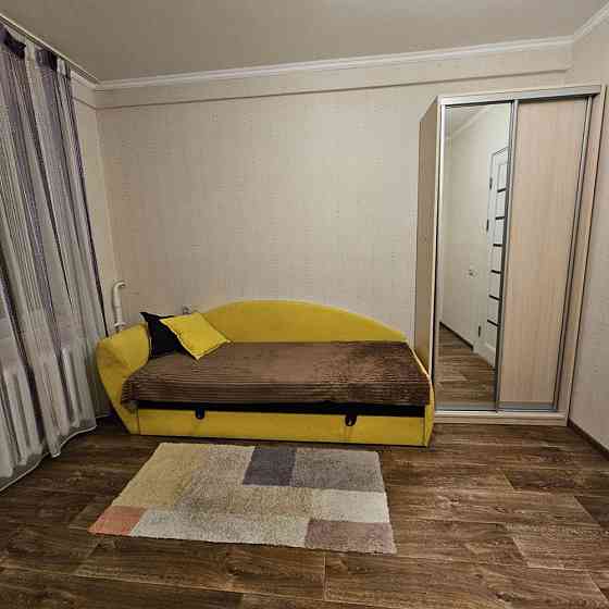 Продаж Квартира 3-кімнатна, 5/5 поверх на Солом'янська вул., д. 27 Kiev