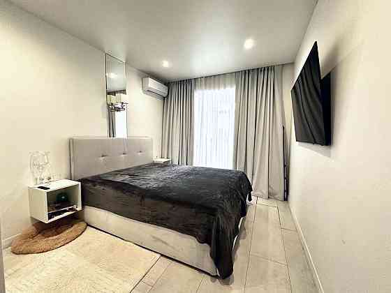 Продаж Квартира 3-кімнатна, 8/9 поверх на Новогодняя ул., 53 Дніпро