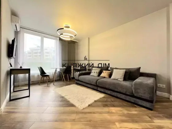 Сучасна і затишна 1-но кімнатна квартира у самому серці Подолу. ЖК Podil Plaza  Residence Київ