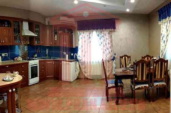 Продаж 2-поверховий Будинок з ділянкою 8 сот 250 кв.м  на Зеленая Бориспіль