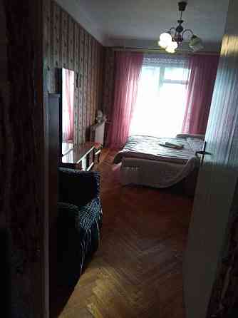 Продаж Квартира 3-кімнатна, 2/9 поверх на Плеханова, 4а Київ