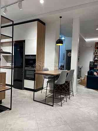 Продаж Квартира 3-кімнатна, 2/9 поверх на вул. Ващенківський Харків