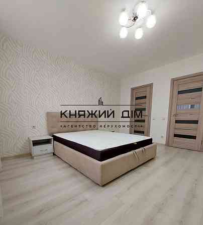 Оренда Квартира 1-кімнатна, 24/26 поверх на Крушельницкой Соломии ул. Київ