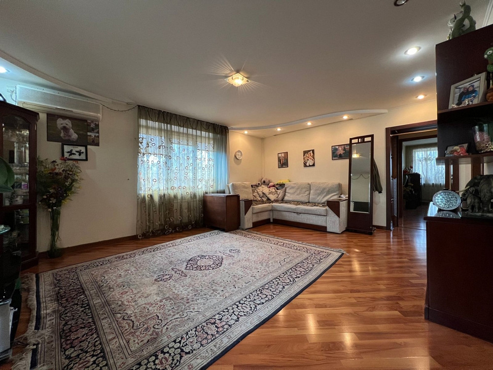 Продаж Квартира 3-кімнатна, 2/3 поверх на Майская ул., 4 Дніпро - фото 8