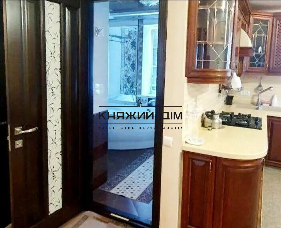 Оренда Квартира 3-кімнатна, 5/5 поверх на Нежинская ул. Київ - фото 8