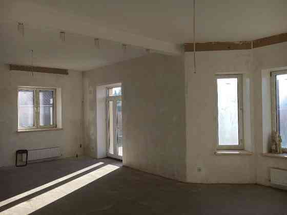 3-х этажный (5-ти уровневый) дом в Совиньоне-3 Limanka