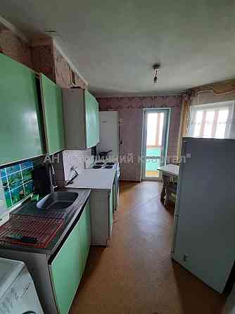 Оренда Будинок 2-кімнатний на Оболонська пл., 2А Kiev