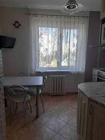 Оренда Квартира 2-кімнатна, 5/9 поверх на Івасюка, 41 Київ