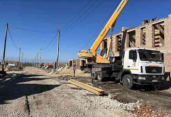 Продаж 2 поверхового таунхауса 120 кв. м, 4 кімнати, на вул. Зелена 