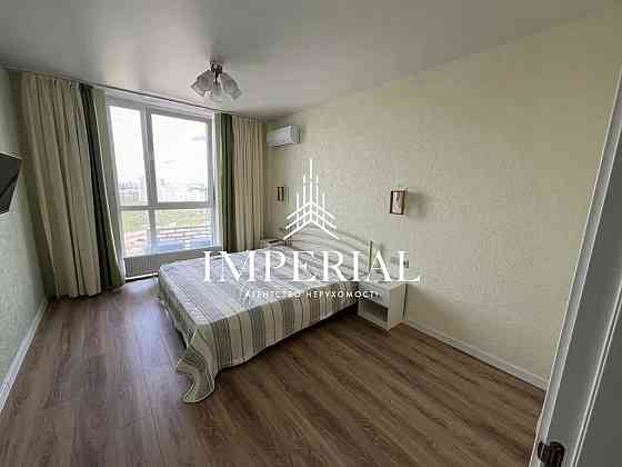 Оренда Квартира 12-кімнатна, 17/25 поверх на вул. Науки Киев