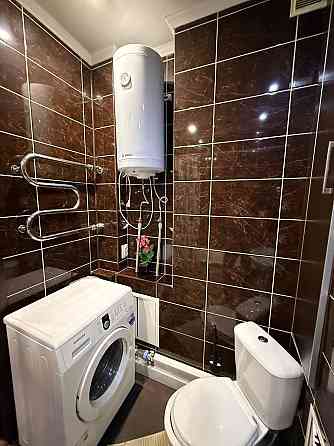 Оренда Квартира 1-кімнатна, 24/26 поверх на Драгоманова, 6/1 Киев