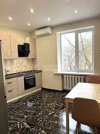 Оренда Квартира 3-кімнатна, 4/5 поверх на вул. Данилевського Харків