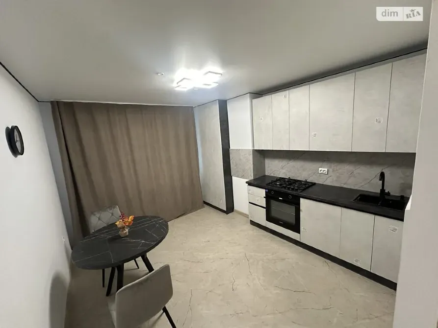 Продажа 2к Квартира 74 кв.м Яреми Тернополь - изображение 1