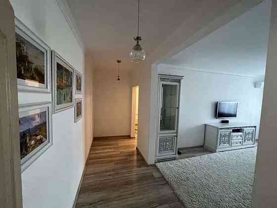 Оренда Квартира 3-кімнатна, 13/22 поверх на пр. Правды Киев