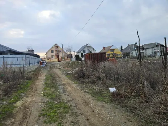 Продаж земельної ділянки Для будівництва приватного житлового будинку площа 6.3 сот Садова Сторожниця