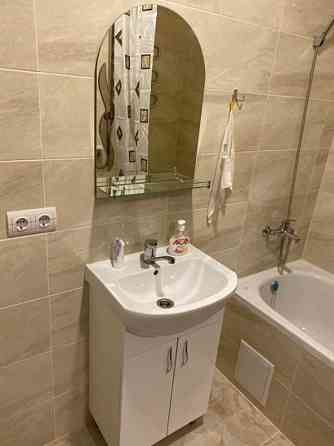 Оренда Квартира 1-кімнатна, 9/15 поверх на ул. Центральная, 21а Київ