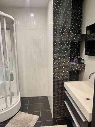 Оренда Квартира 1-кімнатна, 23/23 поверх на ул. Урловская, 21 Київ