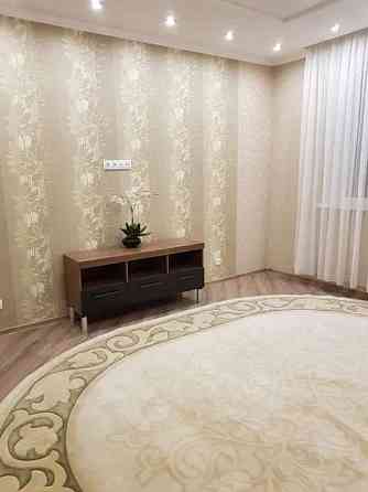 Оренда Квартира 3-кімнатна, 10/25 поверх на ул. Бориса Гмыри Kiev