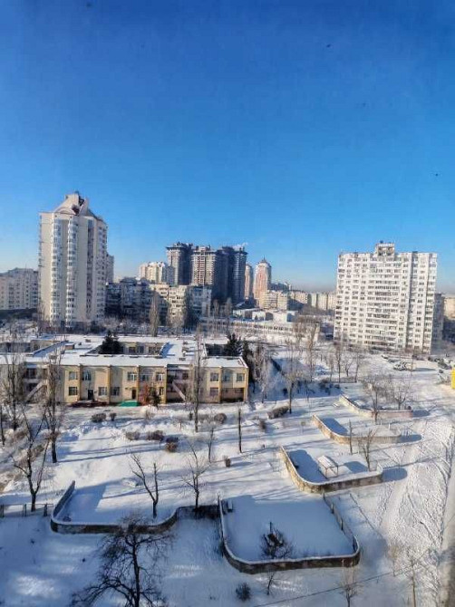 Продаж Квартира 3-кімнатна, 9/10 поверх на Володимира Івасюка вул., д. 39а Київ - фото 1