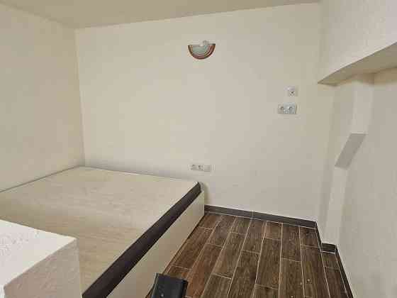 Оренда Квартира 1-кімнатна, 2/5 поверх на Бориспільська, 9 Київ