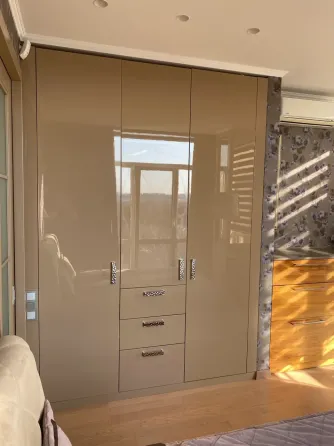 For sale 4-room Apartment 98.3 sq.m Алли Горської 104 Dnipro