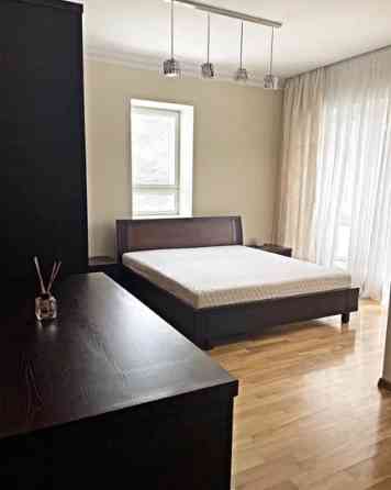 Оренда Квартира 4-кімнатна, 5/8 поверх на Успенская ул., 2ж Одесса