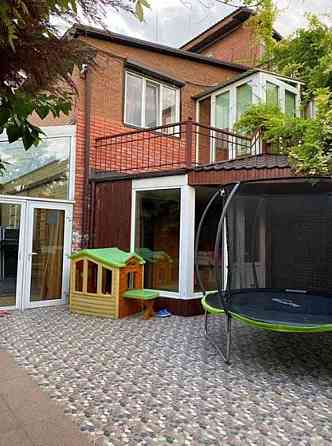 Добротный дом не далеко от озера. Сухий Лиман