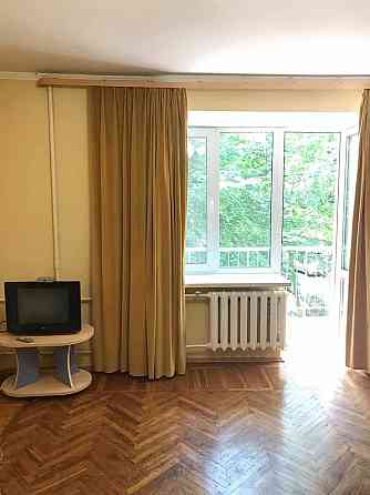 Оренда Квартира 1-кімнатна, 2/9 поверх на вул. Панаса Мирного, 7а Київ