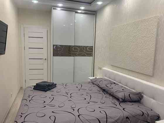 Оренда Квартира 2-кімнатна, 8/25 поверх на Драгоманова ул., 2 Киев