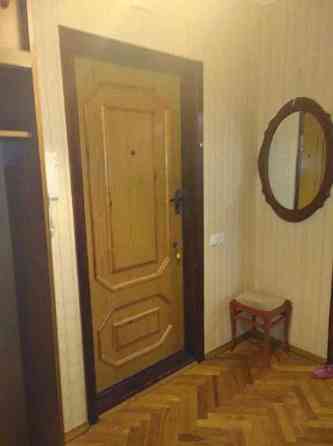 Оренда Квартира 2-кімнатна на ул. Срибнокильская, 8 Київ