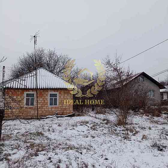 Подам будинок з ділянкою Василькові Vasylkiv