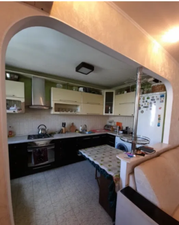 Трех комнатная квартира на Святослава Рихтера- Щорса Одеса