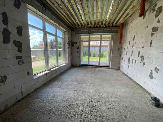 2-этажный стильный  дом с террасой в Совиньоне Лиманка