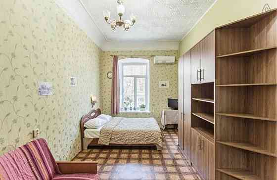 Продаж Квартира 1-кімнатна, 2/3 поверх на Новосельского улица Одесса