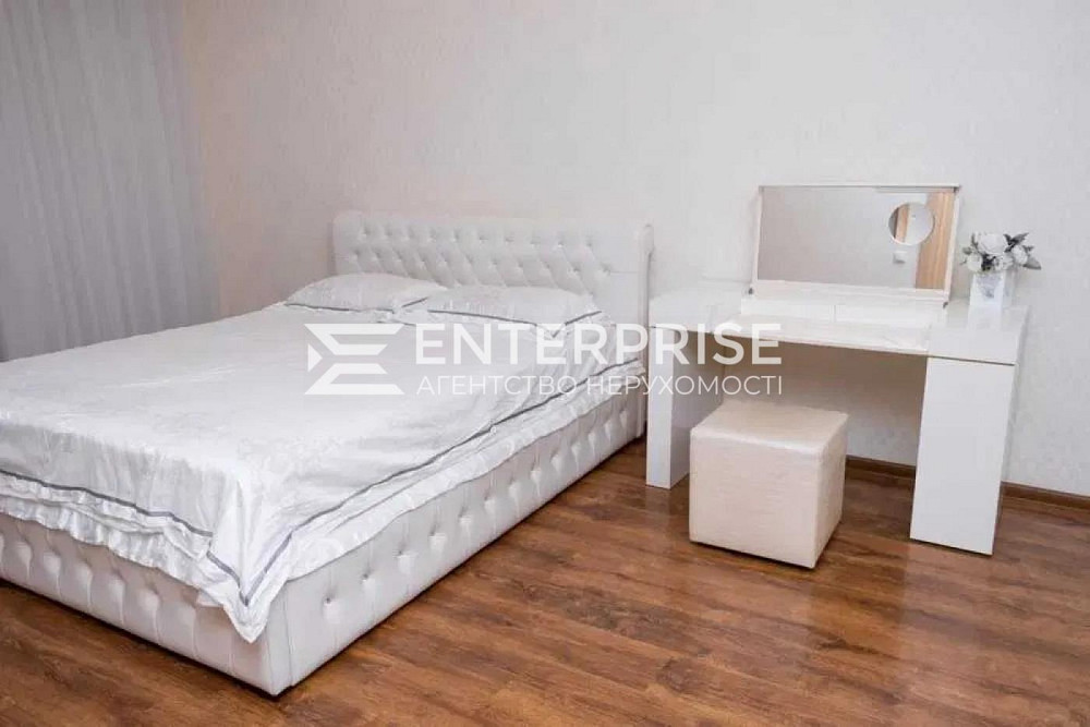 Продаж 1к Квартира 57 кв.м Григоренко Петра вул. Киев - изображение 1