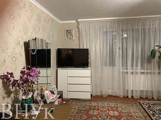 Продаж Квартира 1-кімнатна, 1/4 поверх на Рокині Наукова Рокини