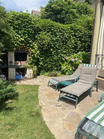 Оренда Будинок на вул. Південна Одеса