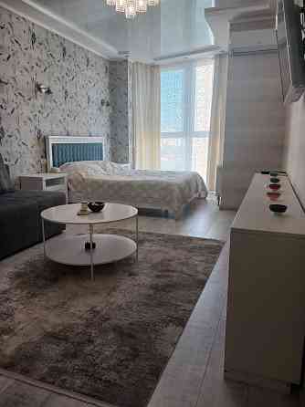 Продаж Квартира 1-кімнатна, 9/25 поверх на Драгоманова вул., д. 2 Киев