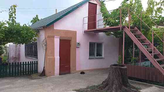 Продам дом отдельно - стоящий с участком 12 соток с кадастровым номером Усатове