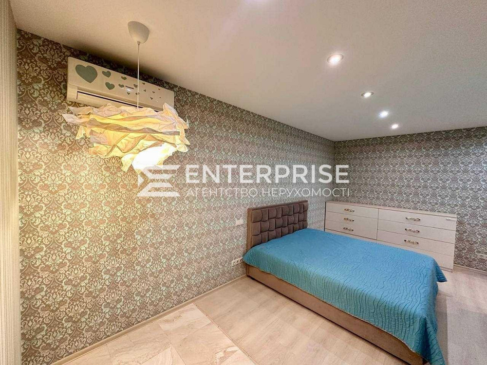 Продаж 2к Квартира 56.4 кв.м Ахматової Анни вул. Київ - фото 1