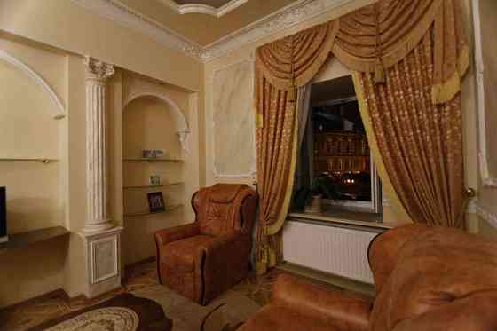 3х комнатная квартира Дерибасовская / Оперный театр Одесса